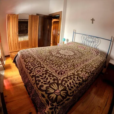 Casa Do Tarrao بيت خشبي *